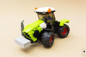Claas Xerion-8